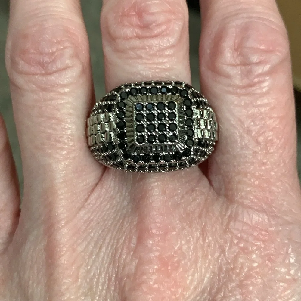 NWOT Silver tone black rhinestone ring size 9